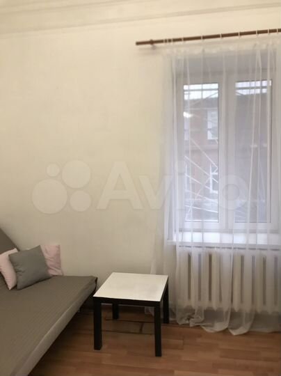 Комната 15 м² в 4-к., 1/5 эт.