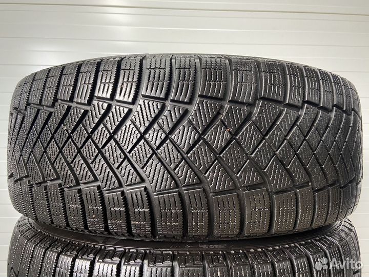 Pirelli Formula Ice FR 225/55 R17 97H