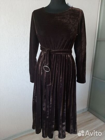 Платье женское