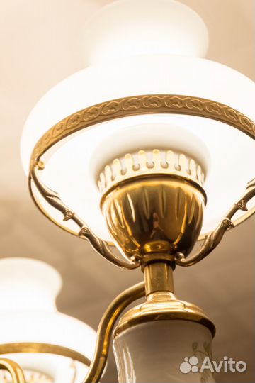 Tpexрожковaя Румынская люстра и светильник