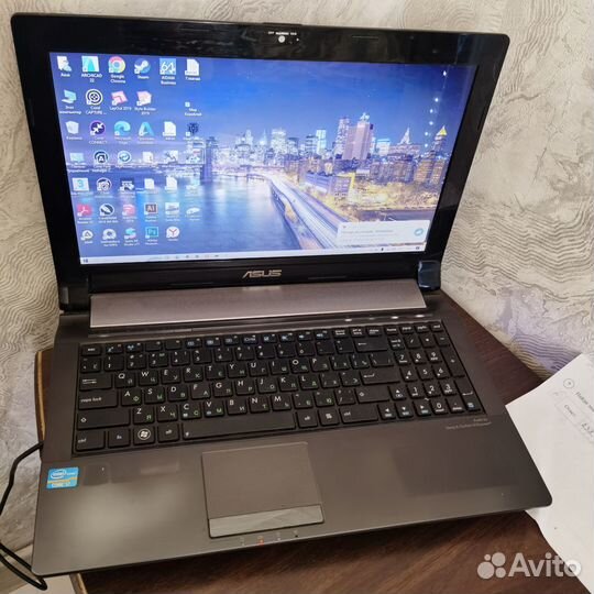 Ноутбук asus