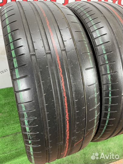 Pirelli P Zero PZ4 285/40 R22 106Y