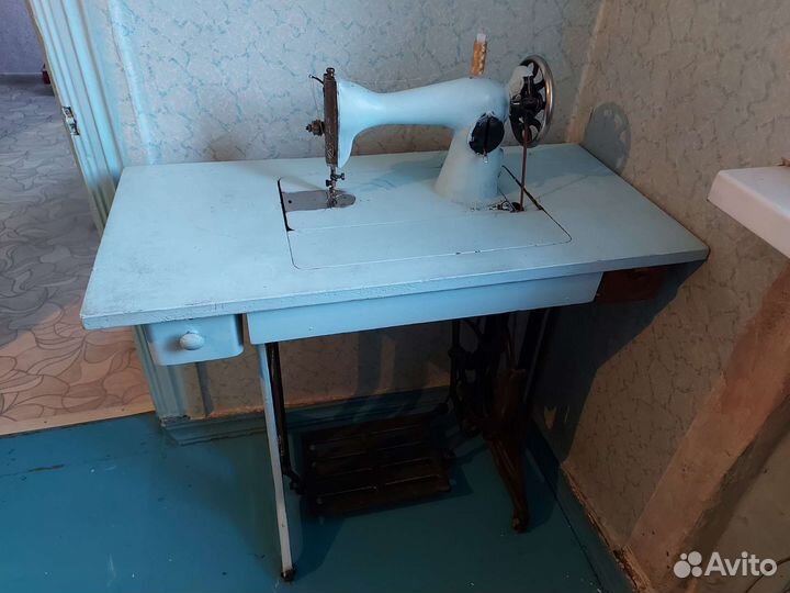 Швейная машина подольск ножная