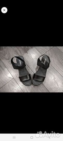 Босоножки Zenden