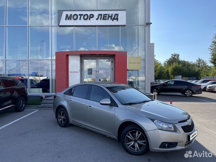 Chevrolet Cruze 1.8 AT, 2011, 168 850 км