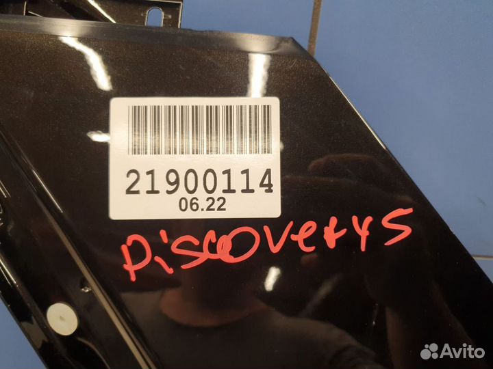 Дверь левая задняя Land Rover Discovery 2017