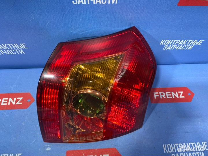 Фонарь правый Toyota Corolla E120 2003-2006