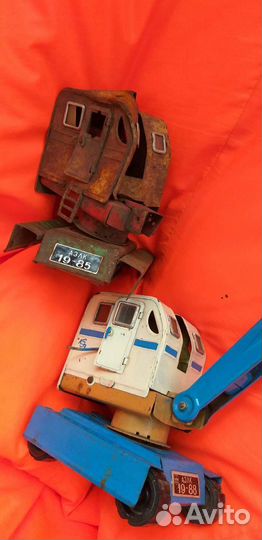 Игрушка экскаватор СССР