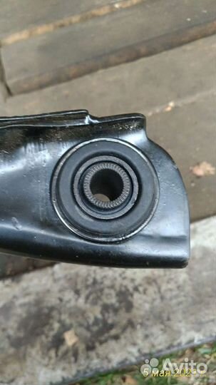 Рычаг передний левый шанс