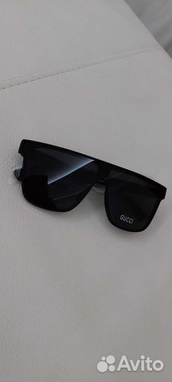 Солнцезащитные поляризационные очки мужские Gucci