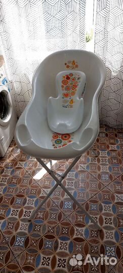 Ванночка для купания с подставкой