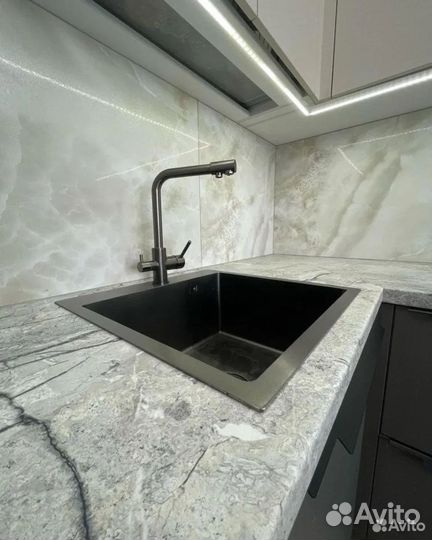 Кухня угловая новая