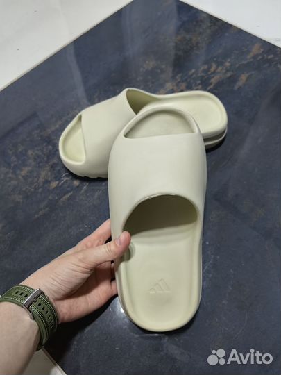 Шлепанцы adidas yeezy slide us5 размер