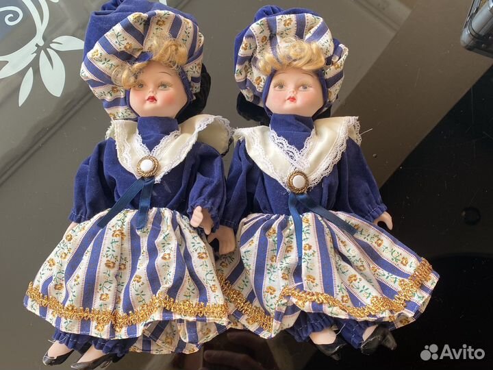 Кукла фарфоровая