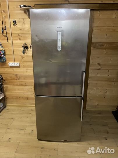 Холодильник Siemens KG 49 NA73