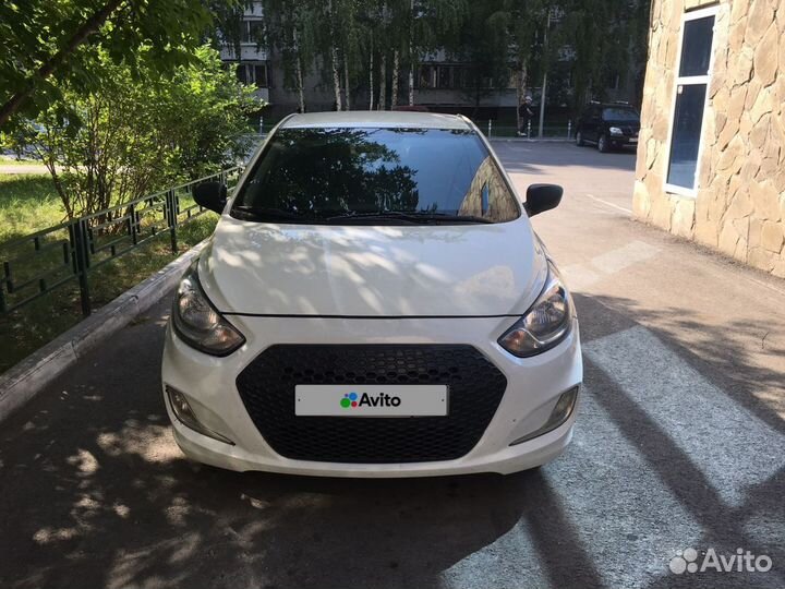 Hyundai Solaris 1.4 AT, 2013, 186 200 км