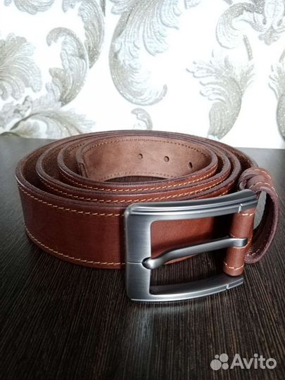 Мужской кожаный ремень коричневый