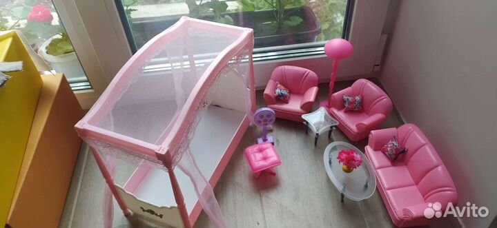 Мебель для кукол, Домик кукольный