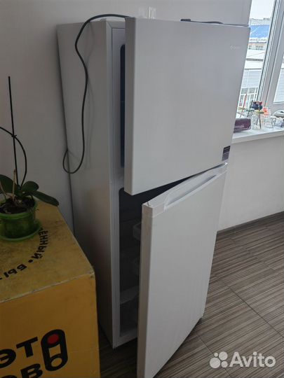 Продам холодильник dexp на гарантии до 2026 года