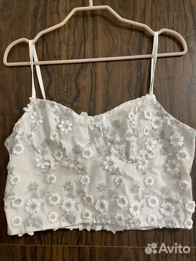 Топ женский белый