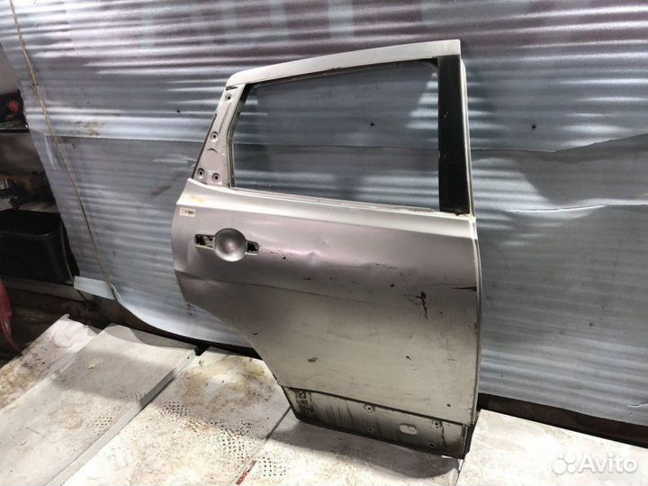 Дверь задняя правая Nissan Qashqai J10