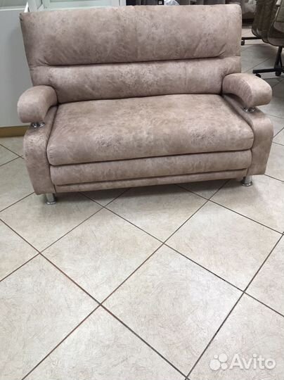 Офисное оборудование (шкафы, диван, горки