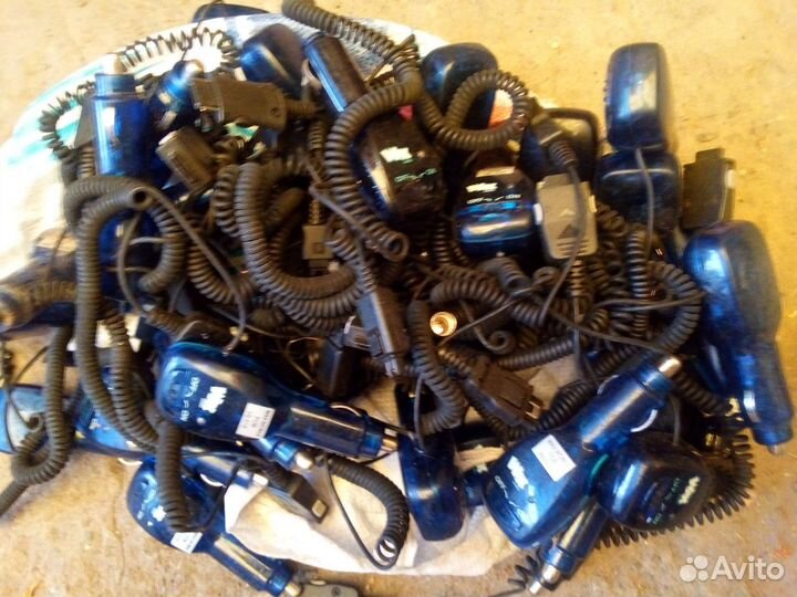 Автомобильные зарядные для кнопочных телефонов