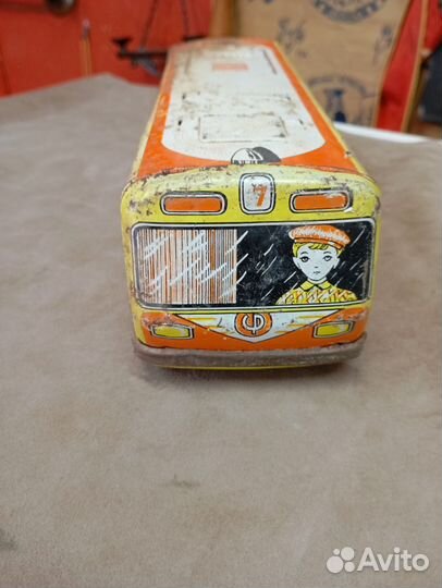 Игрушка жестянная автобус троллейбус СССР