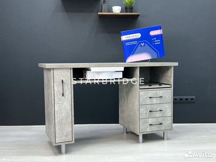 Маникюрный стол с вытяжкой