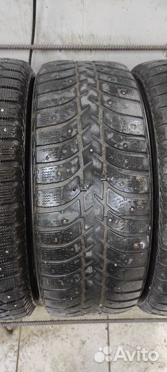Bridgestone Ice Cruiser 5000 215/60 R16