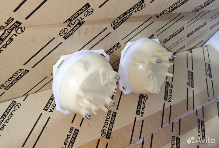 Моторчик регулировки зеркала Lexus Es