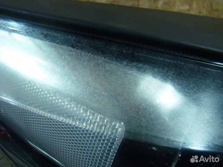 KIA Sportage 3 Фара правая