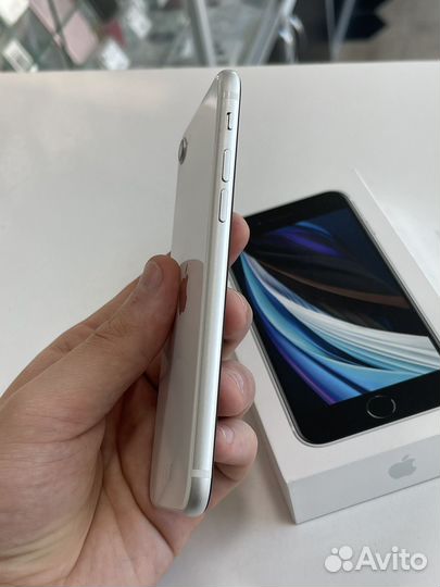 iPhone SE (2020), 64 ГБ