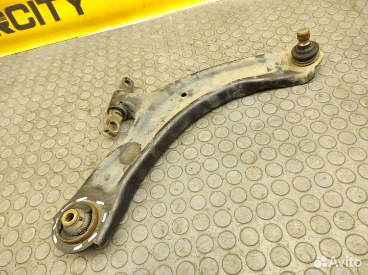 Рычаг передний правый Nissan Qashqai J10 MR20DE