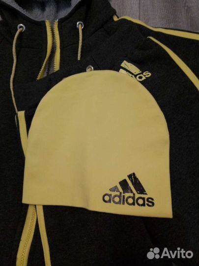 Костюм adidas 128р