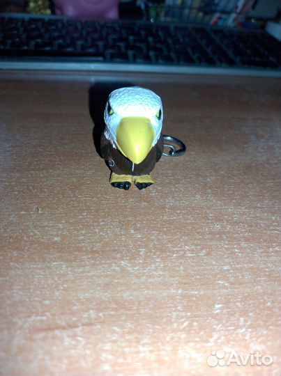 Брелок-фонарь орлан орел птица фонарик в клюве