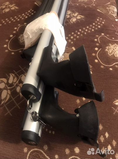 Багажник на крышу LUX и прищепка amos SkiLock-5