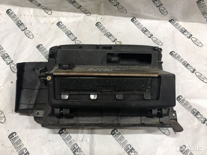 Бардачок Lexus RX 300