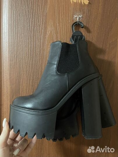 Ботильоны на большой платформе