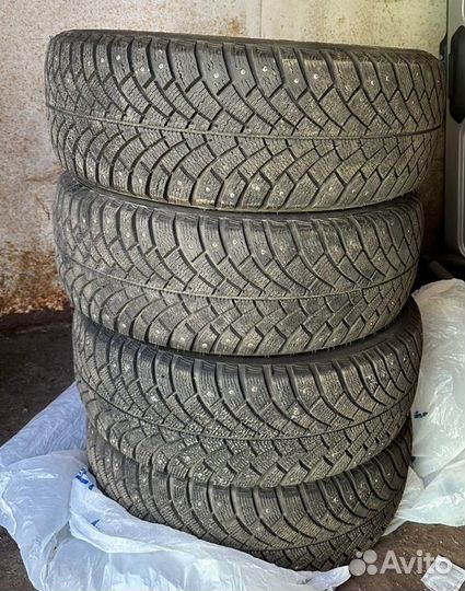 Bfgoodrich G-Force Stud 215/55 R17 98G