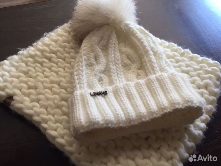 Новая шапка +шарф снут