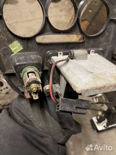 Накладка консоли Kia Rio 1