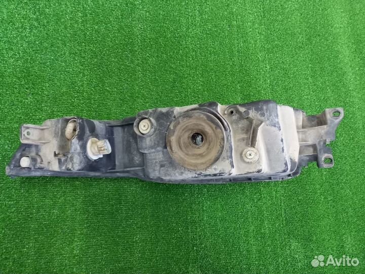 Фара левая б/у M. Galant 1997-2003