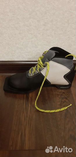 Лыжные ботинки 34 размер