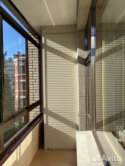 Шкаф с рольставнями на балкон на заказ с доставкой