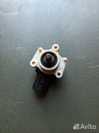 Дaтчик положения кузова Toyota Lexus