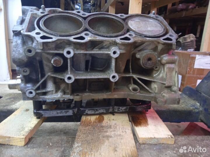 Блок двигателя Infiniti Fx35 S50 VQ35DE 2005