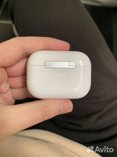 Оригинальный кейс для AirPods Pro