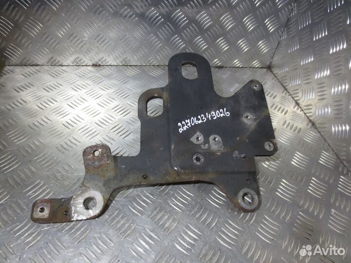 Кронштейн опоры двс Mercedes-Benz A4572231841