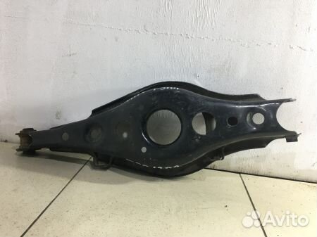 Рычаг задний нижний правый